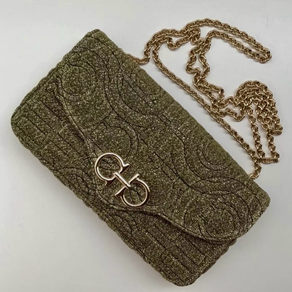 SALVATORE FERREGMO Gancini Matelasse Chain Bag